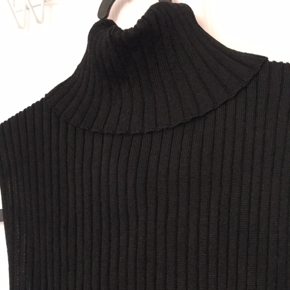 Turtleneck tank top - Picture 2 of 2
